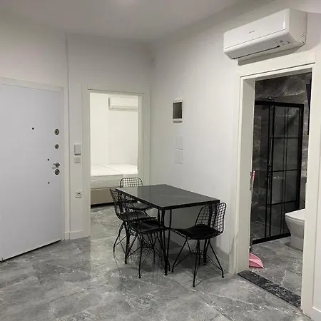Gunesevleri Apart Κουσάντασι